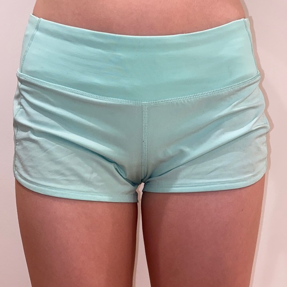 Lululemon athletic speed up short 2.5 inch - Picture 3 of 4